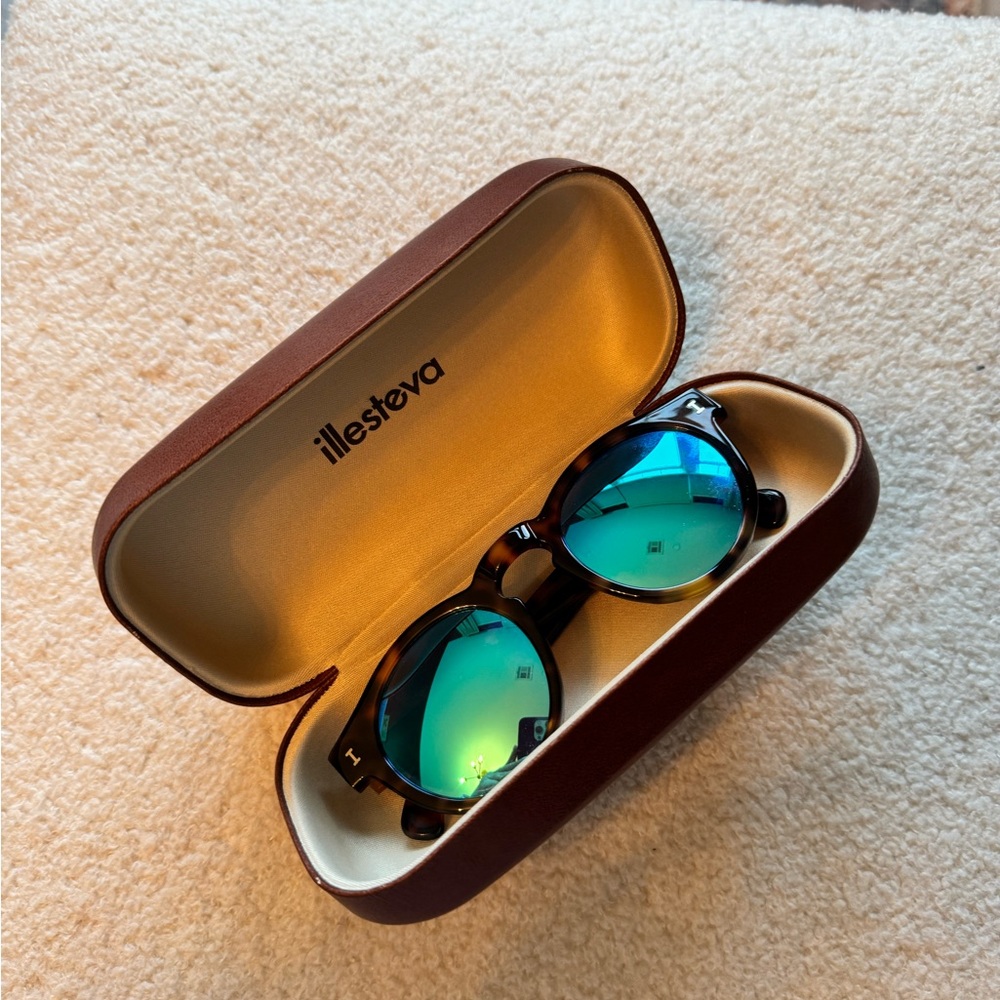 Illesteva Sunglasses - Leonard Tortuise/blue